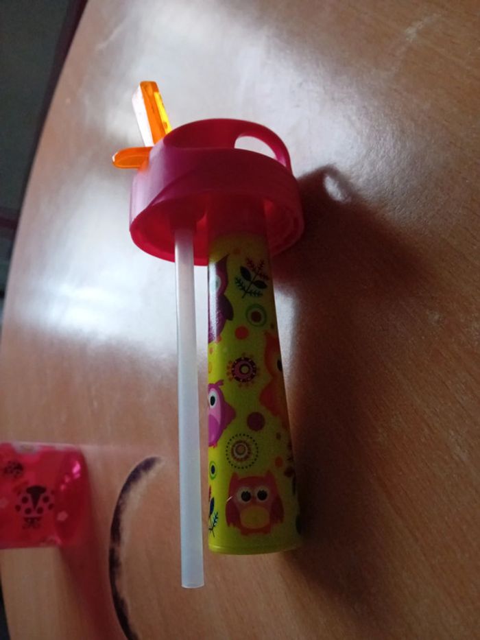 Gourde avec rafraîchissement - photo numéro 4