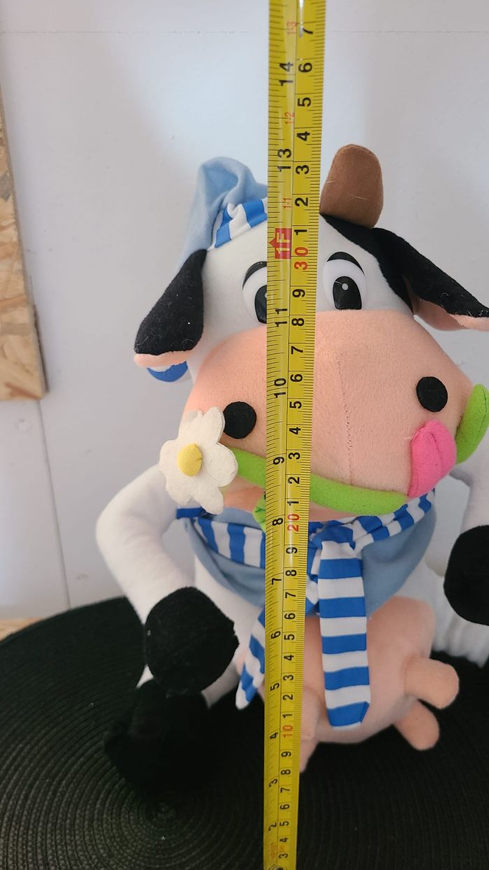 Peluche vache rigolote Marguerite Tommy Toys - photo numéro 3