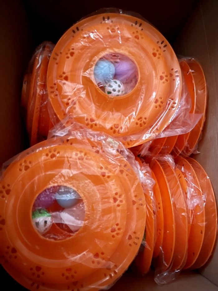 Jouet pour chat tour orange avec 3 balles Neuf - photo numéro 3