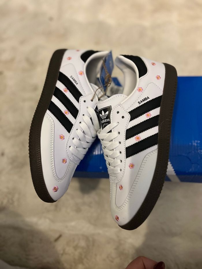 Samba blanche à fleurs - photo numéro 7