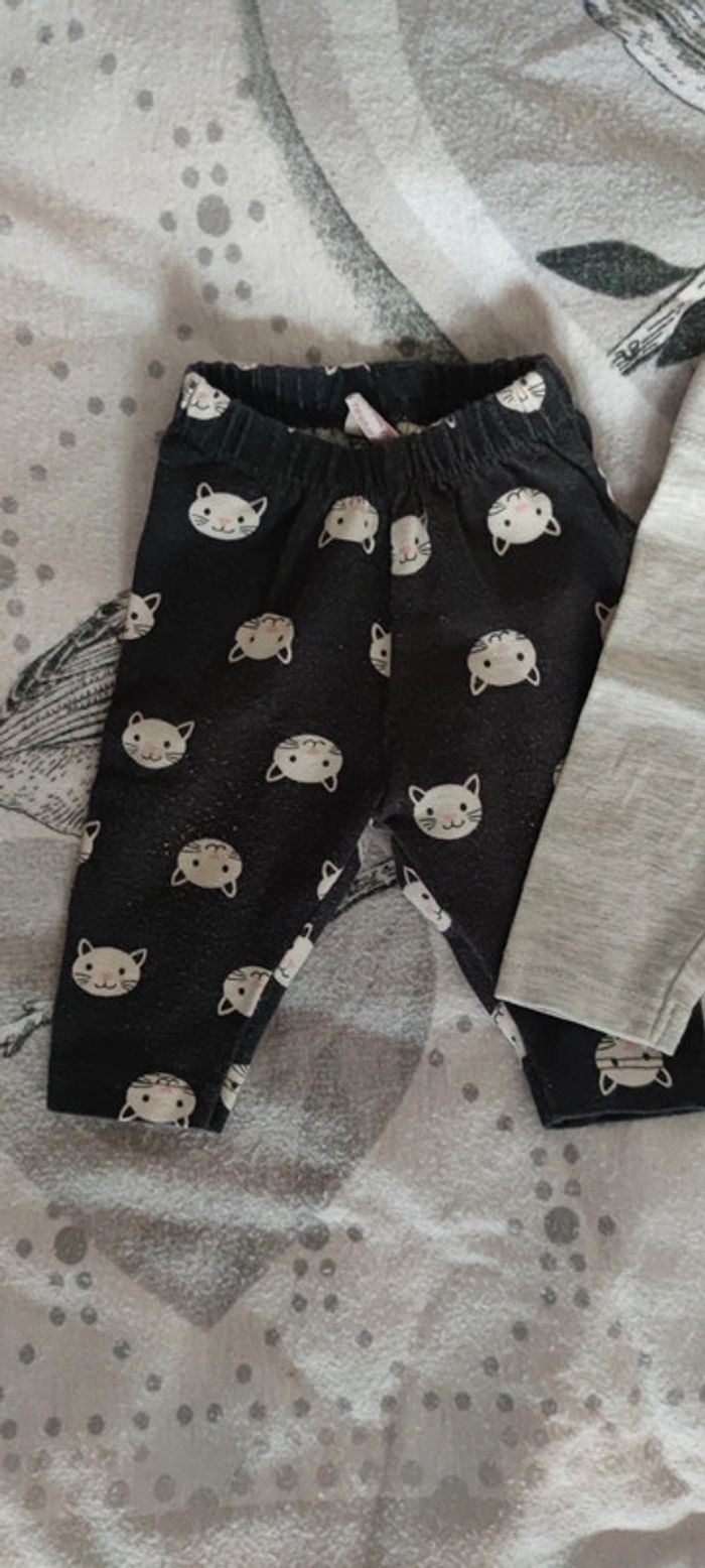Pantalons 1mois - photo numéro 2