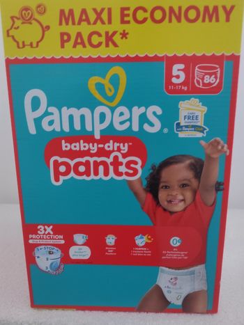 Couches Pampers