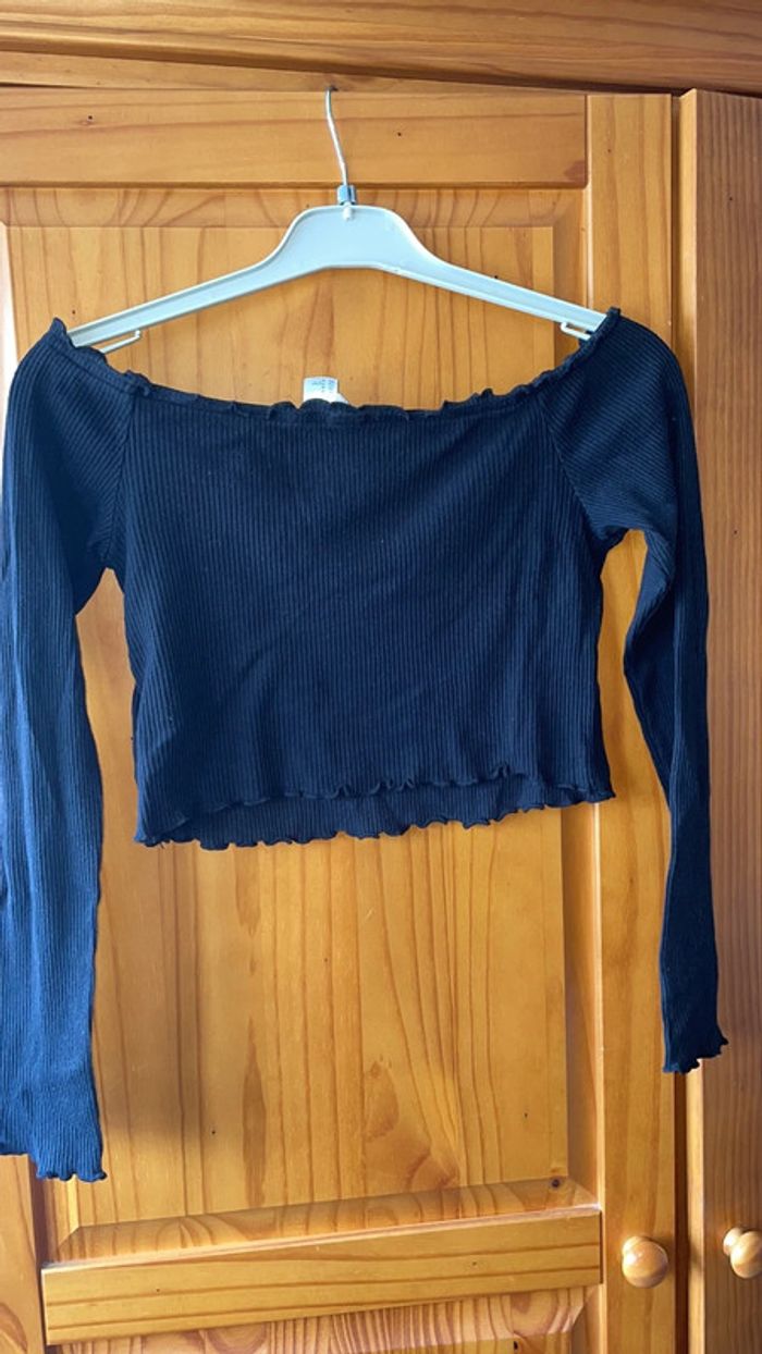 Top noir - photo numéro 5