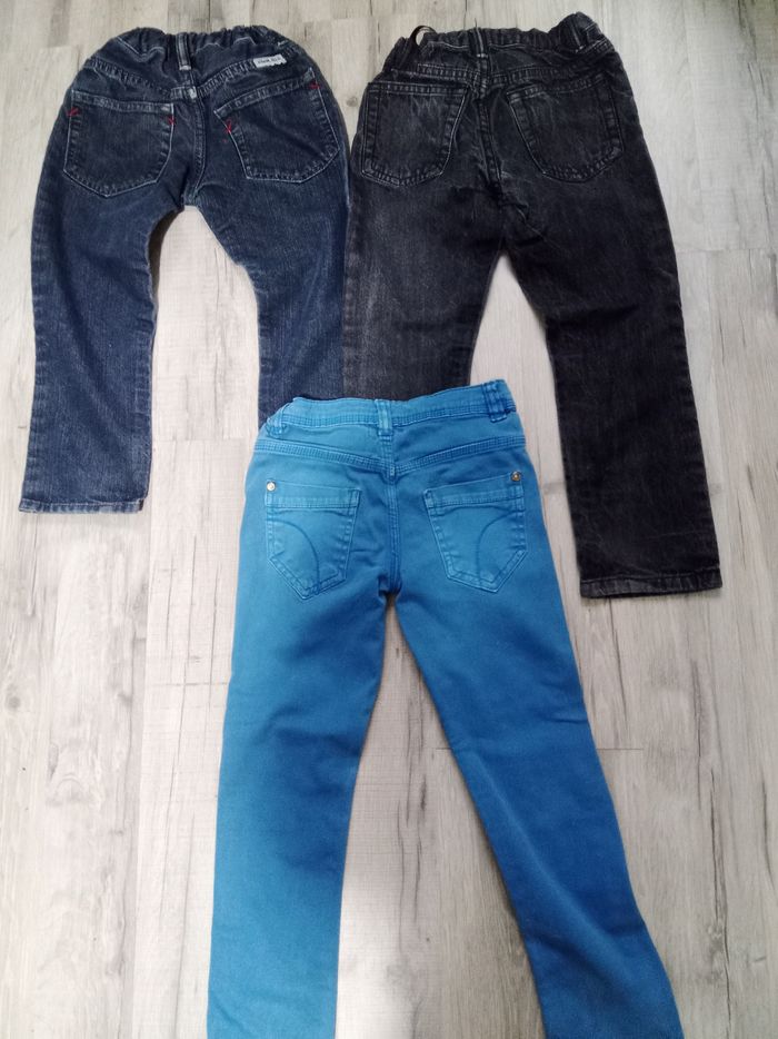 Lot 3 pantalons jean's 5 ans - photo numéro 4
