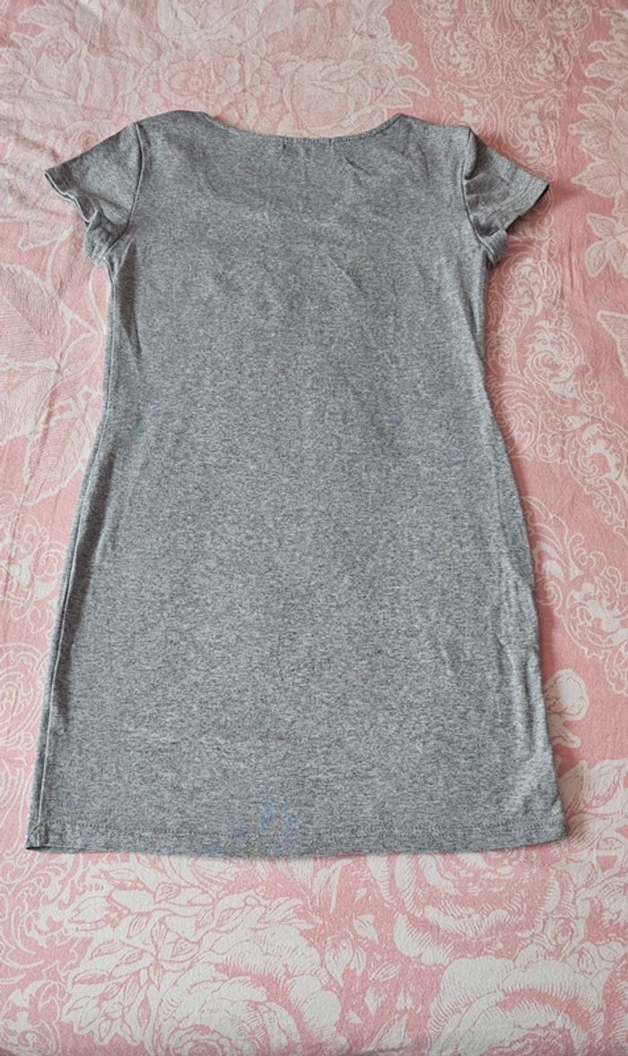 Robe courte grise - photo numéro 2
