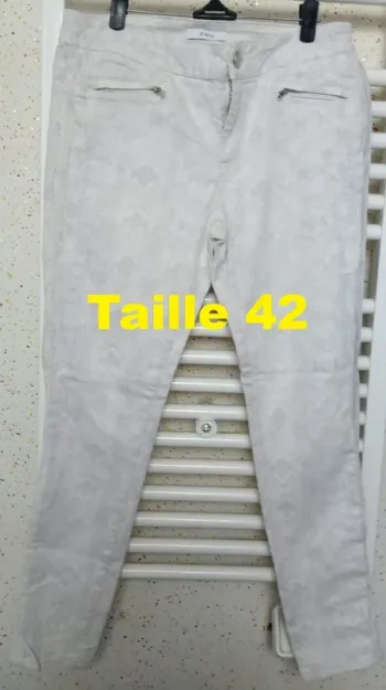 Pantalon slim crème Zapa Taille 42