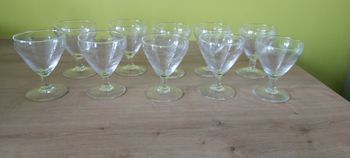 Lot de 10 verres à pied à motif
