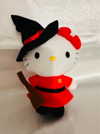 Hello Kitty édition Halloween – McDonald’s 2012