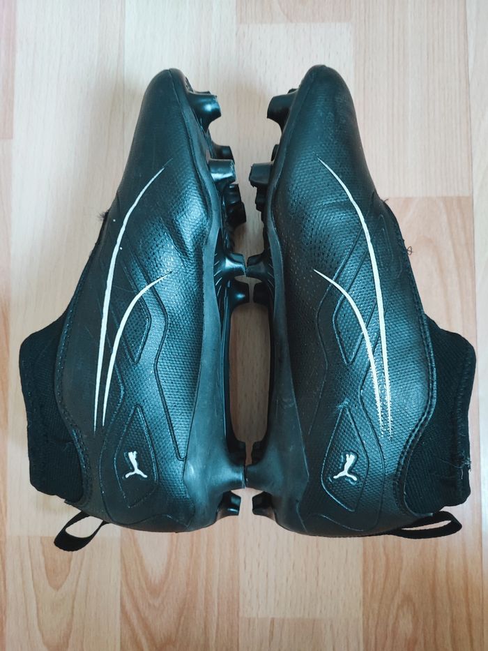 Chaussures de football moulées enfant ULTRA 5 MATCH+ Noir en Pointure 32 - photo numéro 8
