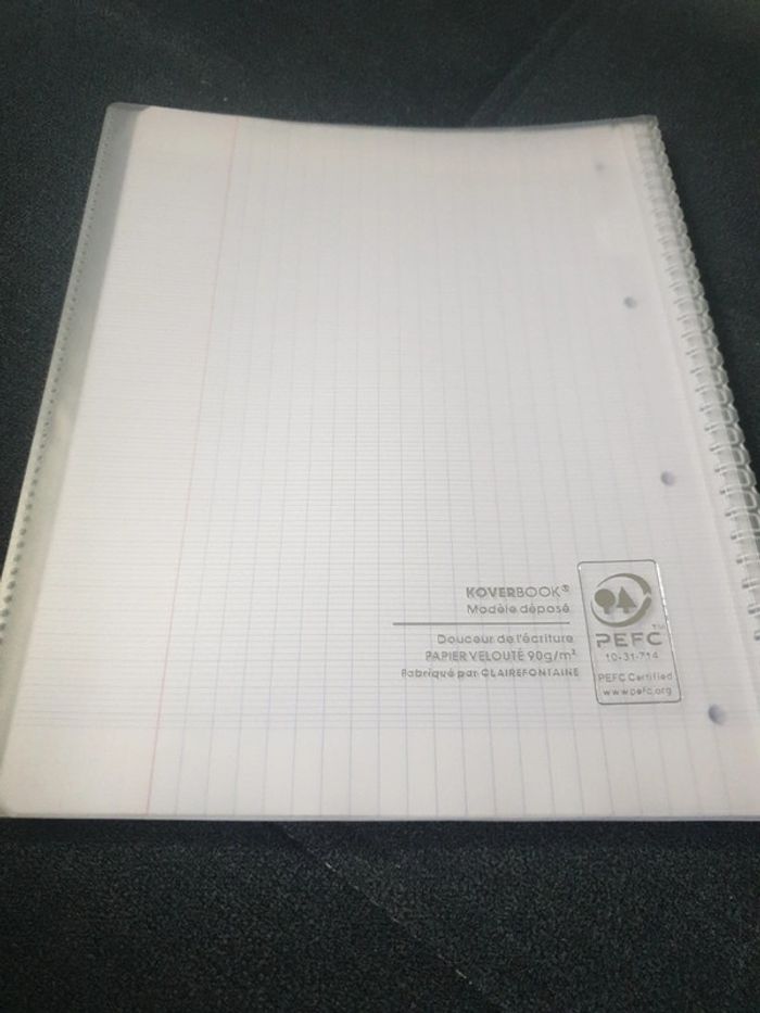 Neuf cahier koverbook 160 pages perforées marque Clairefontaine - photo numéro 3
