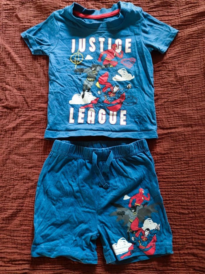 Ensemble t-shirt et short bleu Justice League T.6 mois
