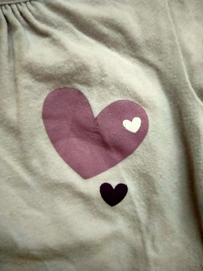 T-shirt violet cœur. Vertbaudet .
taille 18 mois - photo numéro 3
