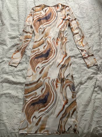 Robe près du corps