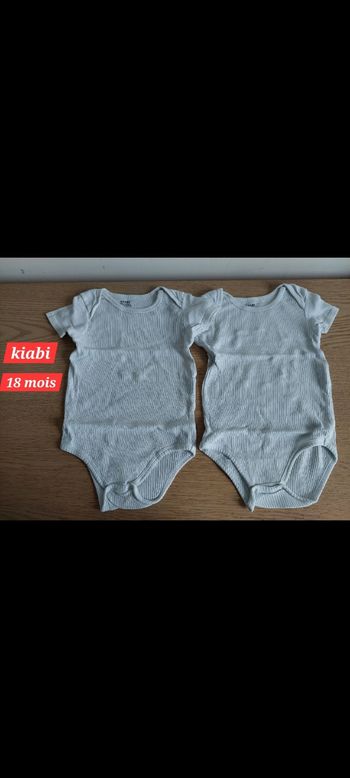 Lot de 7 bodys blanc 18mois 