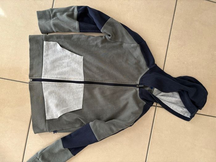 Lot de deux gilets okaidi - photo numéro 2