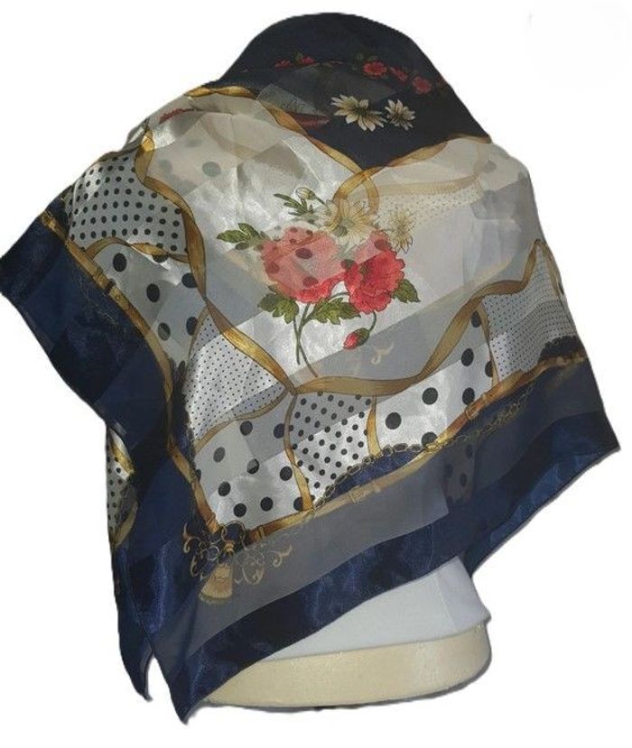 Superbe foulard pour femme - photo numéro 3