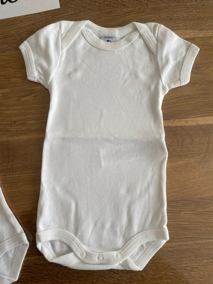 Bodies blancs sans manches petit bateau 3 mois - photo numéro 6
