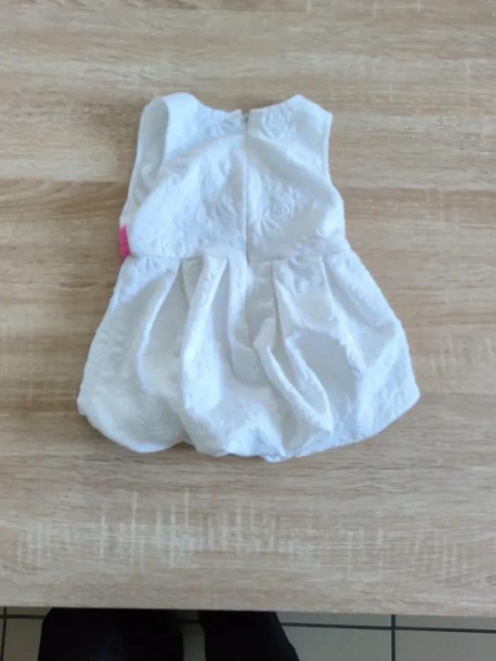 Robe de cérémonie 6 mois été - photo numéro 2