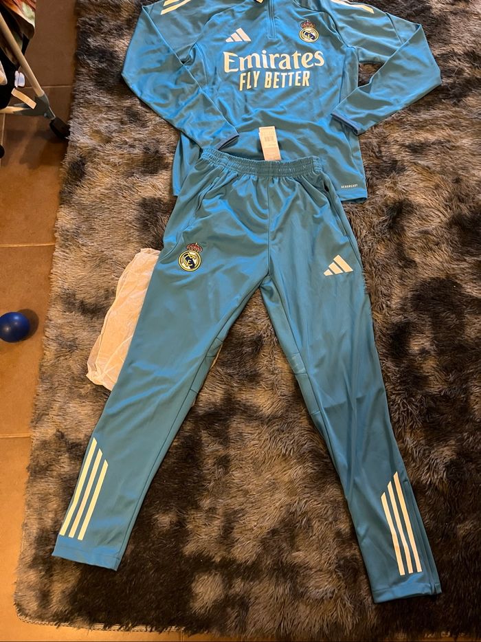 Ensemble de football réal Madrid - photo numéro 2