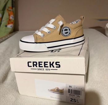 Basket creeks neuve taille 25 marron beige