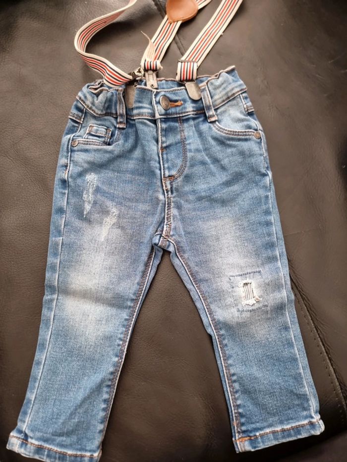 Jeans avec bretelle - photo numéro 3