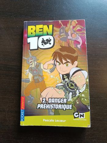 Livre BEN 10 - N°2: Danger Préhistorique