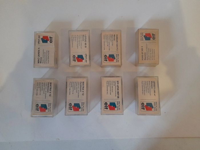 Lot de 8 petites voitures vintage station servcie elf - photo numéro 2