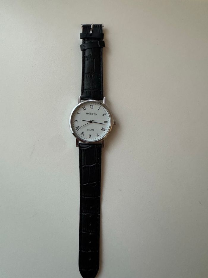 Montre modiya quartz - photo numéro 5