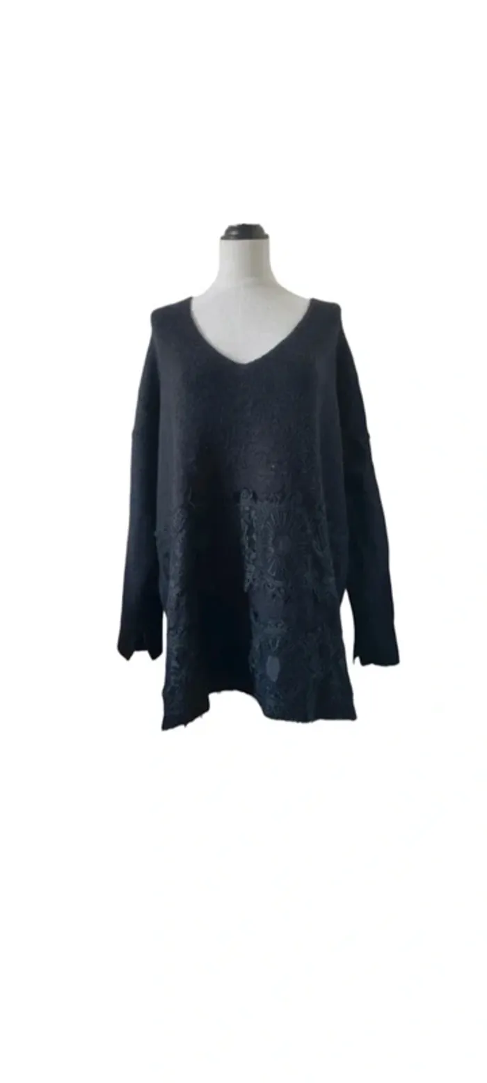 Pull noir Mat Fashion avec bandes en dentelle – Taille 4XL (équiv. 44/48)