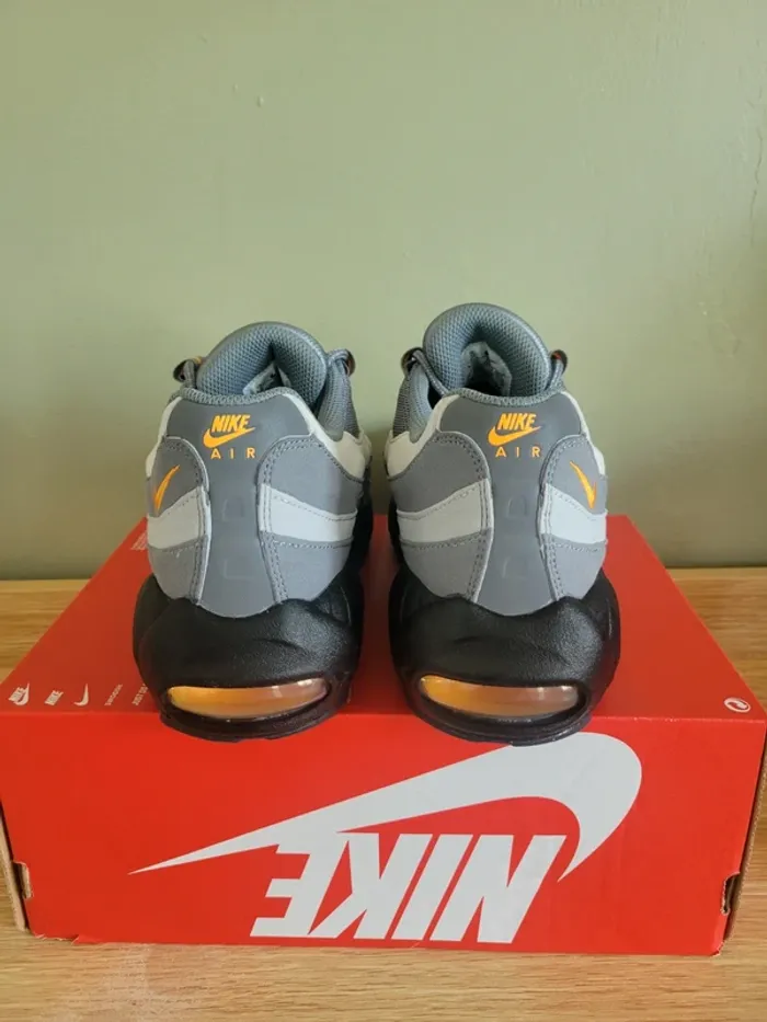 Nike Air Max 95 T36,5 100% Authentique - photo numéro 7