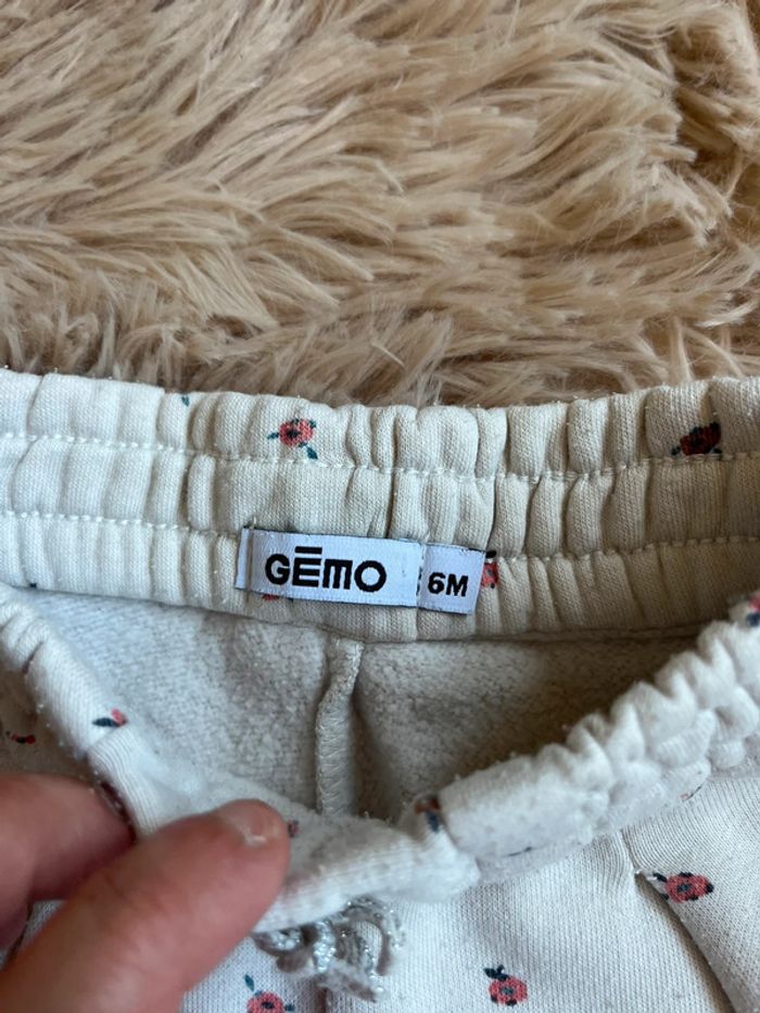 Pantalon fleuri - photo numéro 3