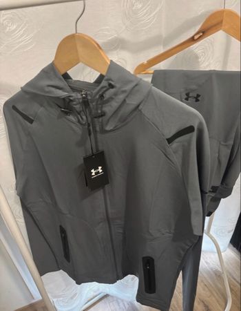 Ensemble Under Armour gris foncé
