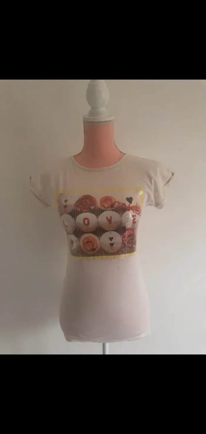 Tee shirt