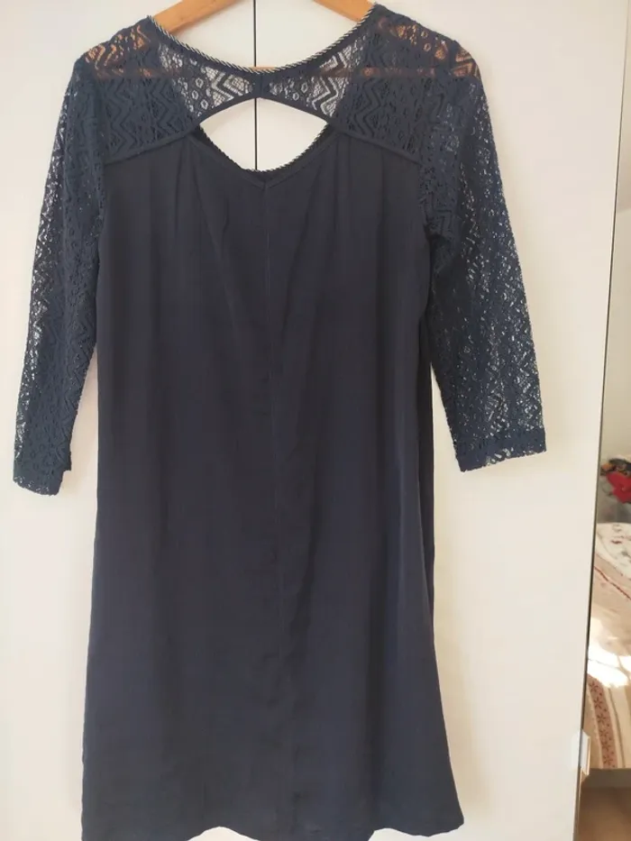 Robe légère bleue marine taille 36 neuve - photo numéro 3