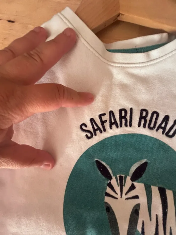 Joli pull léger blanc • Okaïdi • 4 ans - photo numéro 13