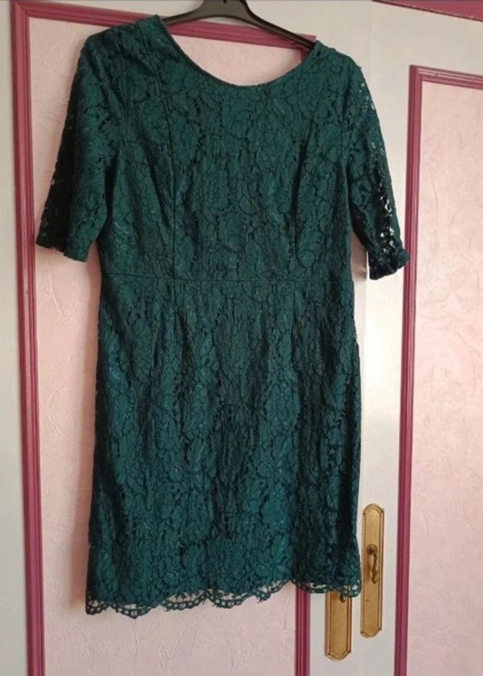 Robe verte dentelle Camaïeu T.40 - photo numéro 2