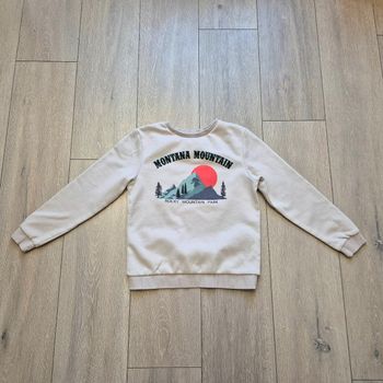 Sweat crème paysage montagne. Garçon 10 ans. Marque Kiabi