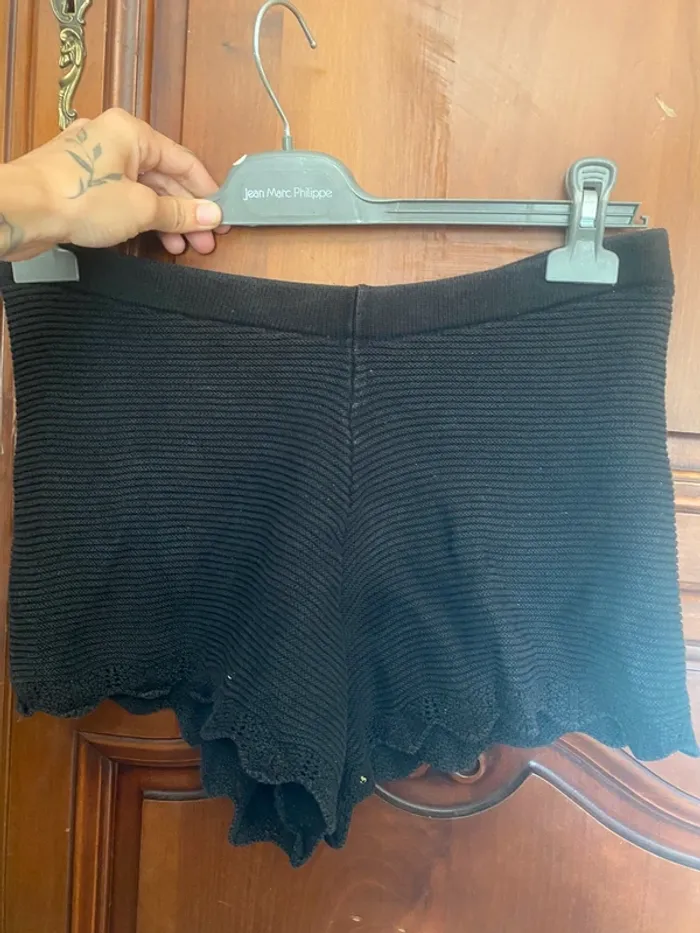 Short en maille côtelé crochet