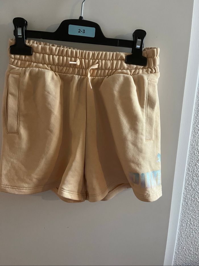 Short fille puma taille 9/10 ans