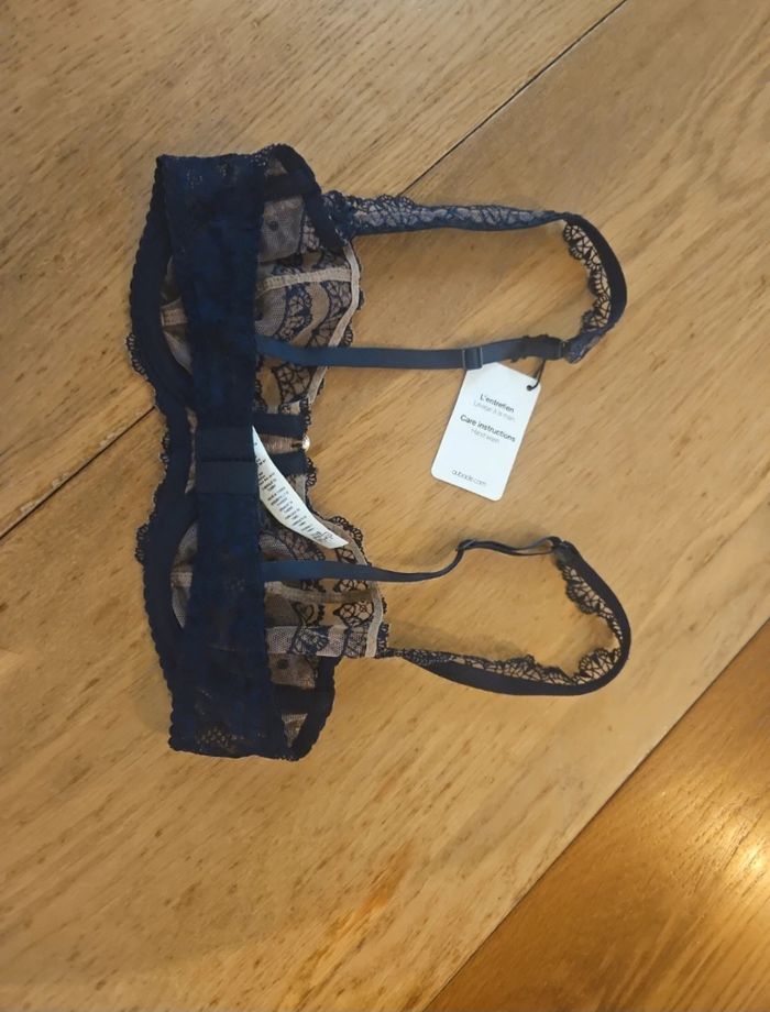 Soutien gorge corbeille Aubade 
Avec bijou Swarovski
85B - photo numéro 4