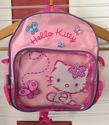 Petit sac à dos ou cartable Hello Kitty