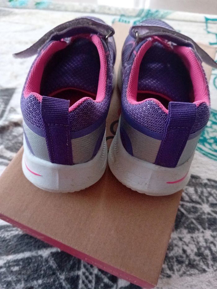 Baskets violettes en taille 28 - photo numéro 2