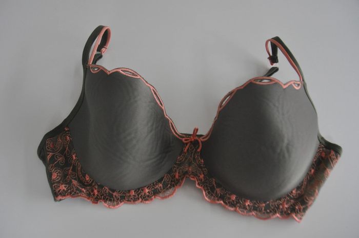 Soutien gorge à armatures 100D Achat occasion Soutiens-gorges