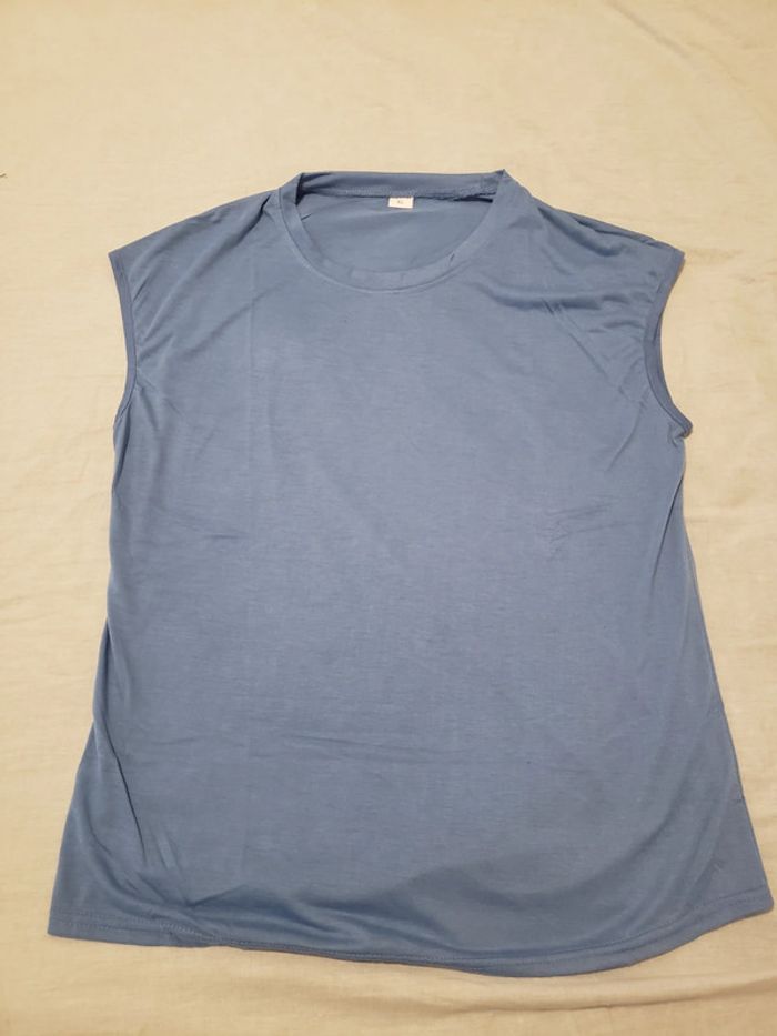 T-shirt bleu sans manches XL