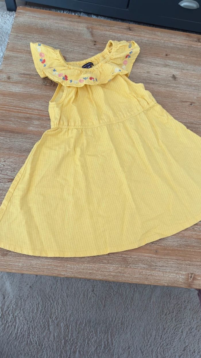 Robe 3 ans