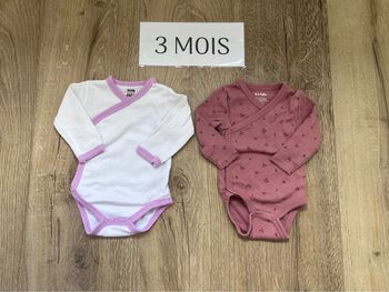 Lot 2 body croisés 3 mois