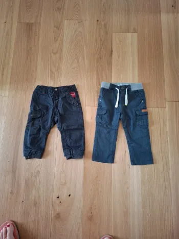 Lot 2 pantalons - 6 mois - Très bon état