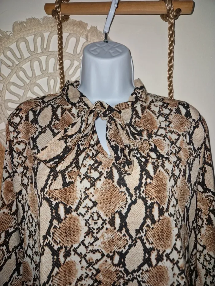 Blouse 🚺 - photo numéro 3