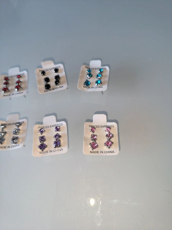 Ensemble 36 boucles d'oreilles - photo numéro 7
