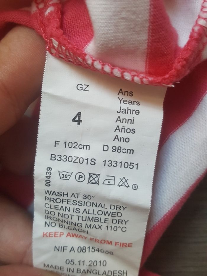 Robe taille 4 ans - photo numéro 2